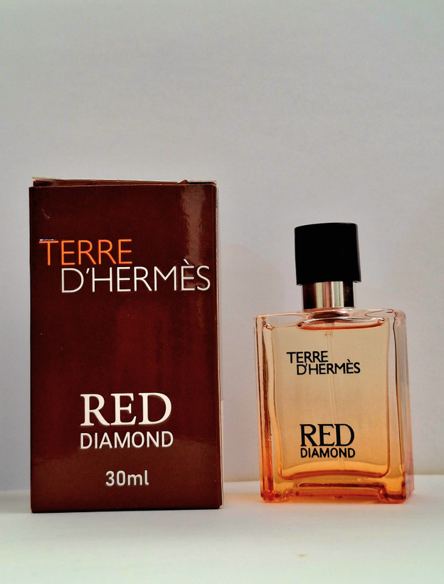 ادکلن تق هرمس مارک رد دایموند(Red diamond)ماندگاری ۱ روز پخش بو قوی